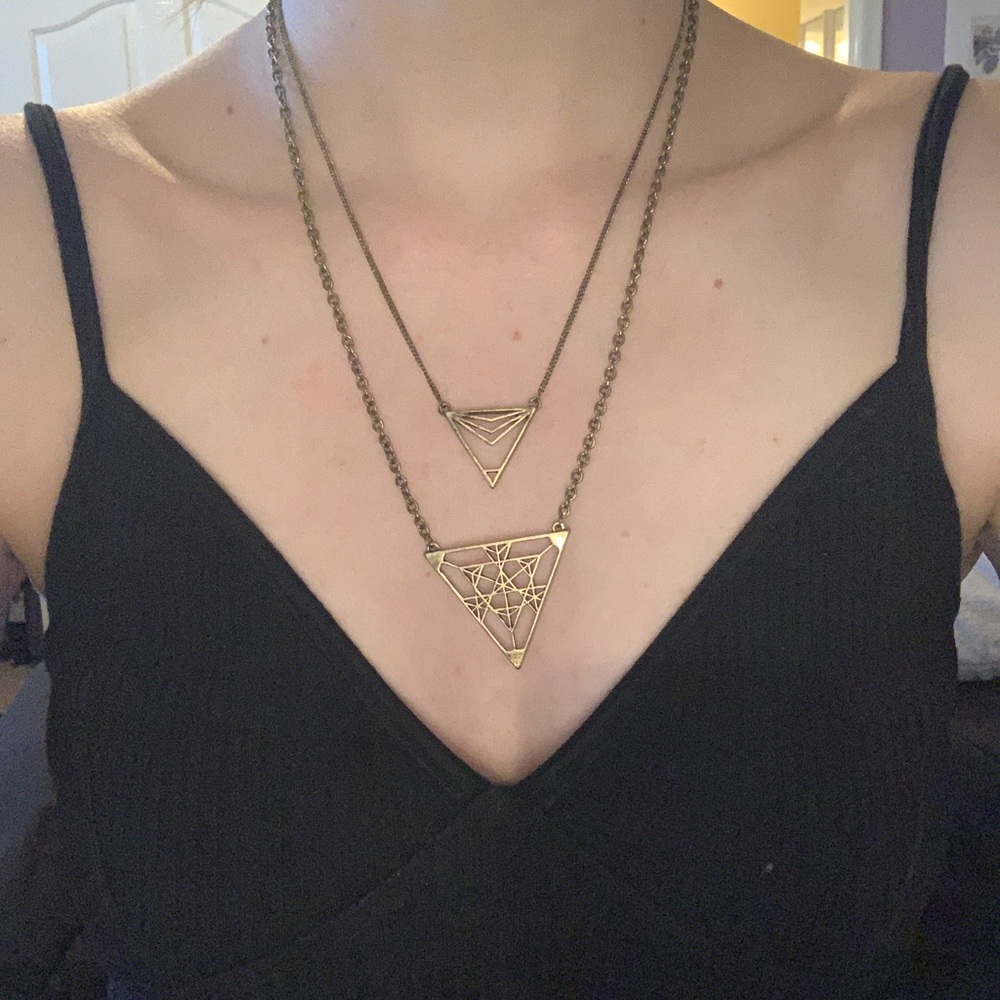 Double triangle necklace